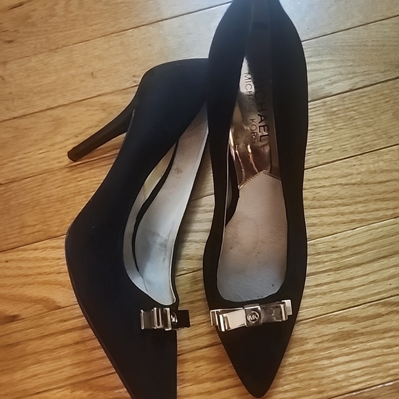 Michael Michael Kors Vivienne Stiletto Heels - Picture 3 of 7